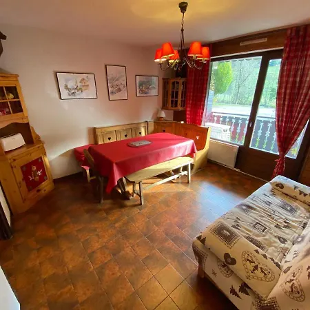 Apartment Familial Au Pied Des Pistes Avec Balcon, Parking Et Acceptant Les Animaux - Fr-1-692-58